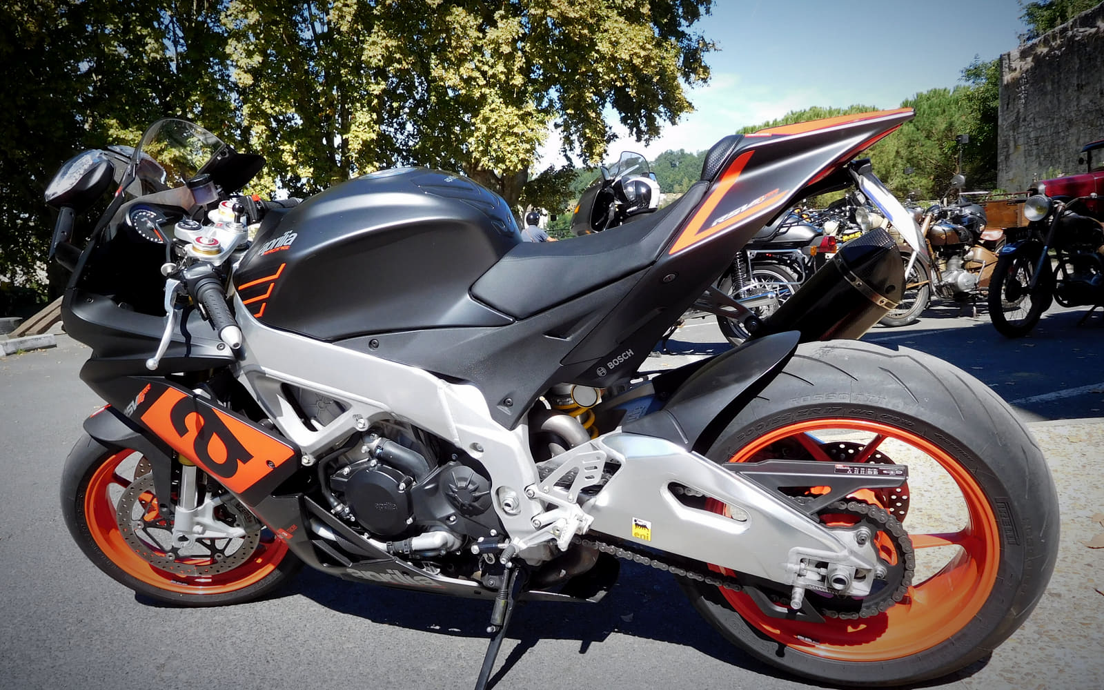 Aprilia RSV4 RR 2019 — 1/3